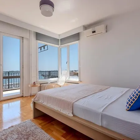 Apartment 5-bedroom With Sea View Istanbul