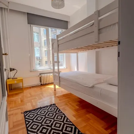 Apartment 5-bedroom With Sea View *
