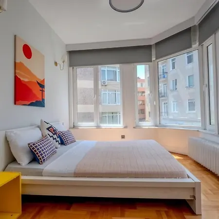 Apartment 5-bedroom With Sea View