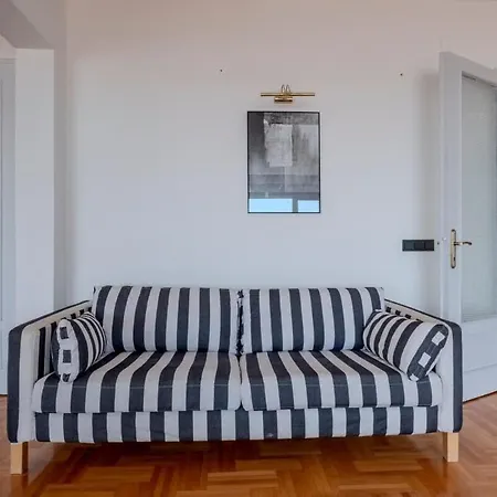 Apartment 5-bedroom With Sea View Istanbul