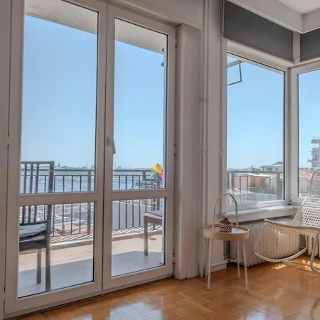 5-bedroom With Sea View Apartment