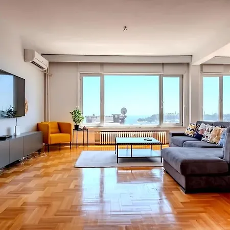 5-bedroom With Sea View
